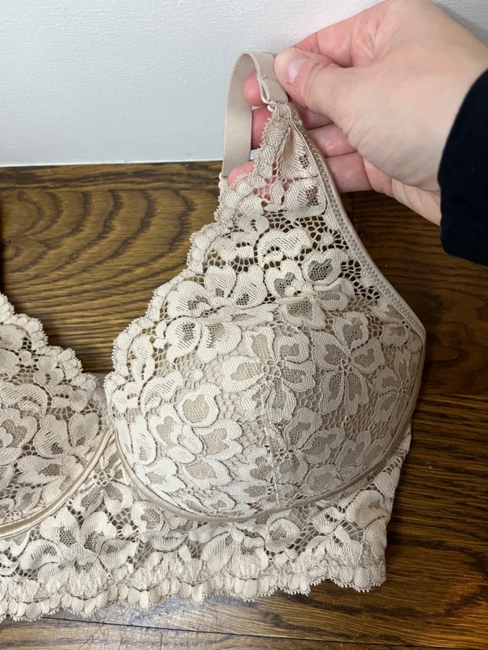 Maidenform Lace Overlay Lightly Padded Bra Bundle - Size 34D